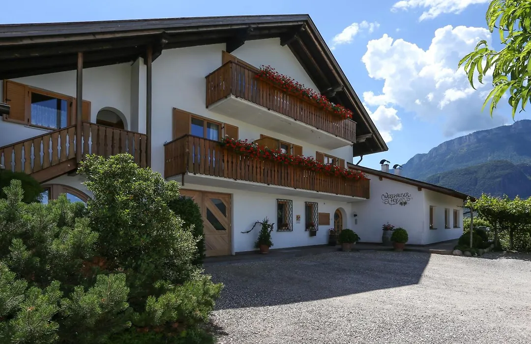 Appartements Weisshauserhof-1